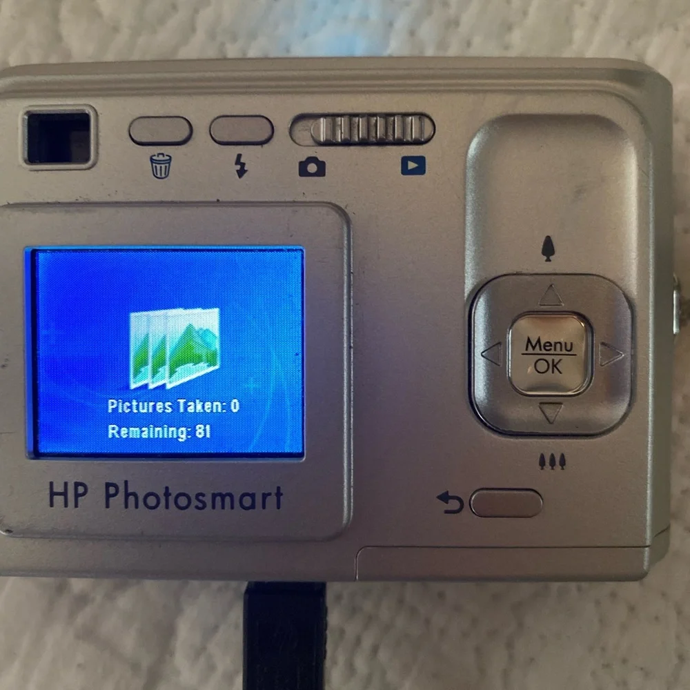 Camera digital HP Photosmart E337 MP optical zoom 5x